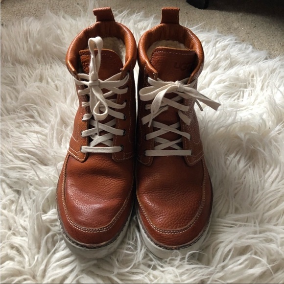 UGG Leather Shearling Sneaker Boots 8.5 - Picture 6 of 9